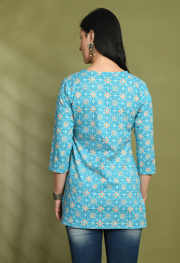 Floral Print 4 Button Straight Kurti