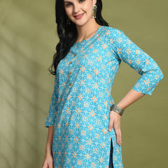 Floral Print 4 Button Straight Kurti