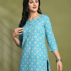 Floral Print 4 Button Straight Kurti