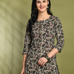 Floral Print 4 Button Straight Kurti
