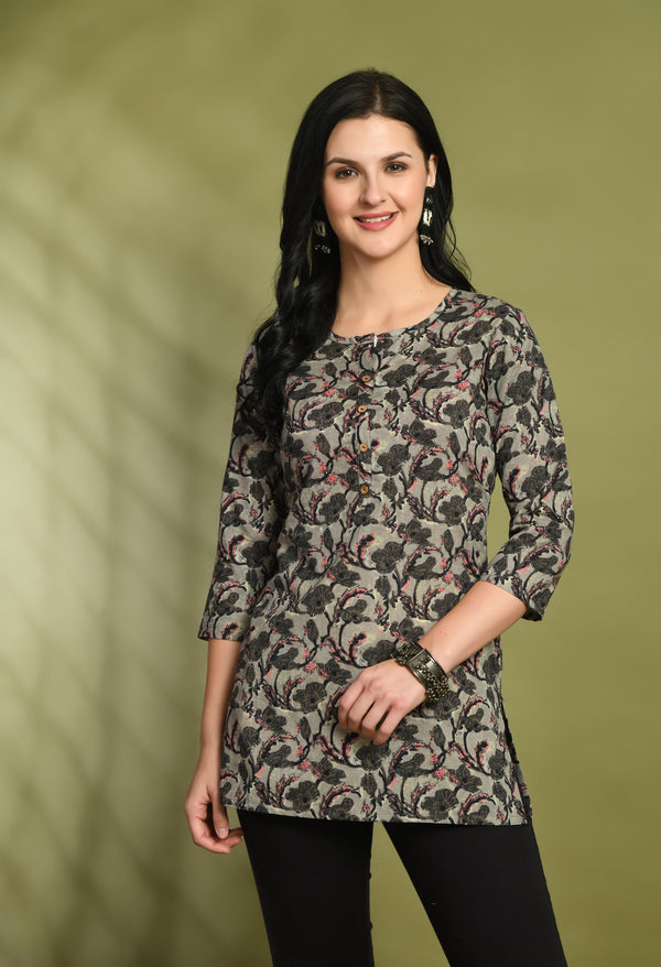 Floral Print 4 Button Straight Kurti