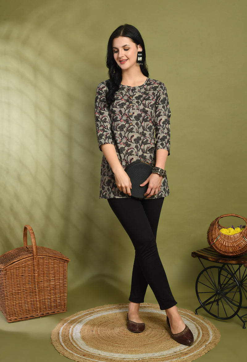 Floral Print 4 Button Straight Kurti
