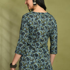 Floral Print 4 Button Straight Kurti