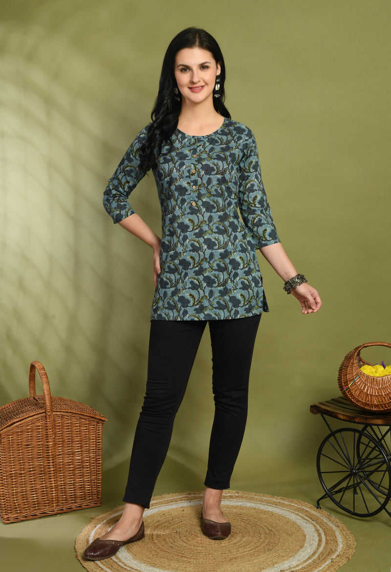 Floral Print 4 Button Straight Kurti