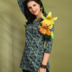 Floral Print 4 Button Straight Kurti