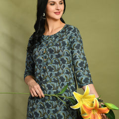 Floral Print 4 Button Straight Kurti