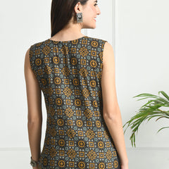 Cotton Printed V-Neck Sleeveless Short Kurti