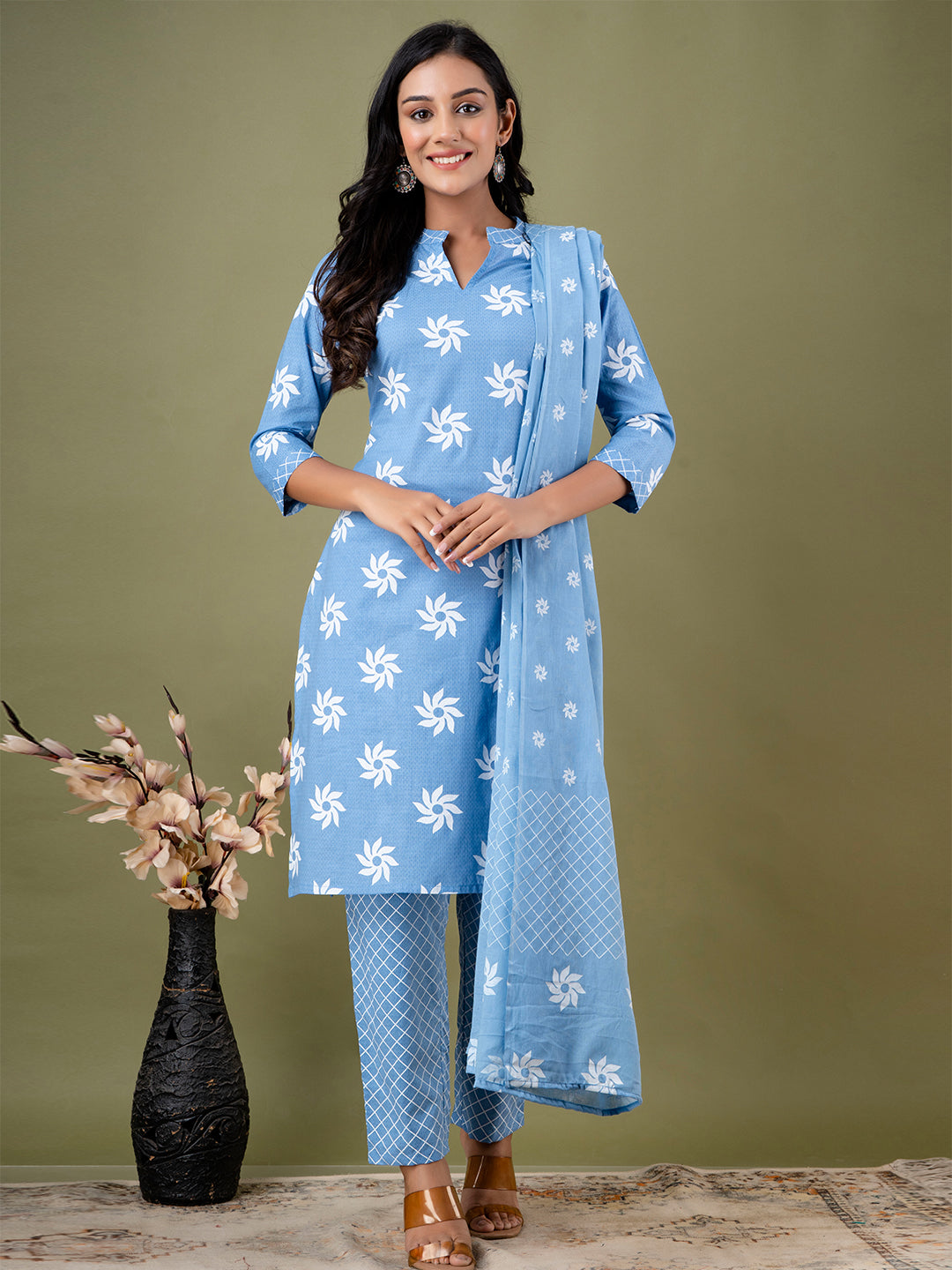 Women Kurta Pant Set FRKT6719