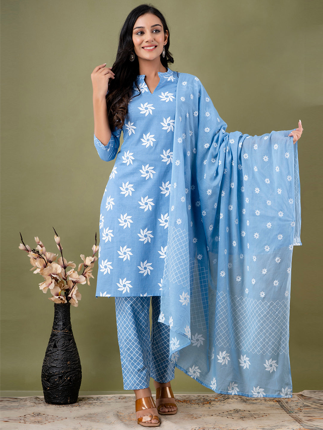 Women Kurta Pant Set FRKT6719