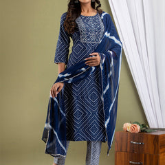 Women Kurta Pant Dupatta Set