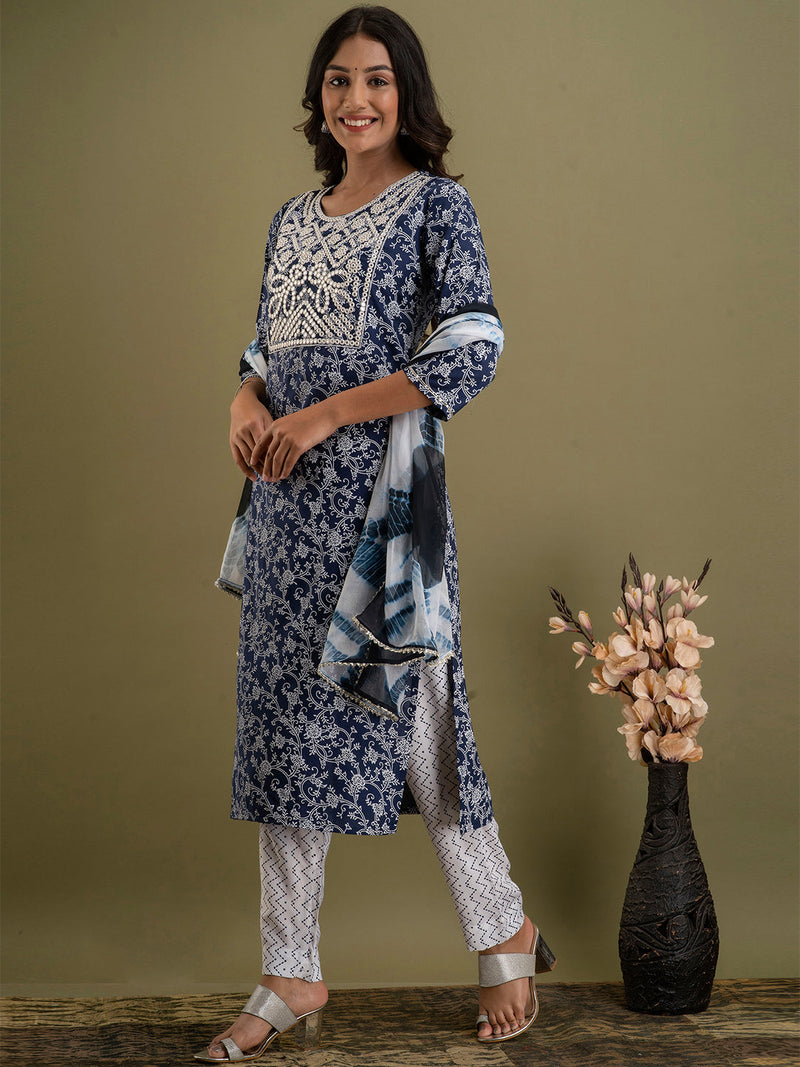 Women Kurta Pant Dupatta Set