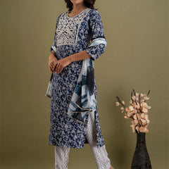 Women Kurta Pant Dupatta Set