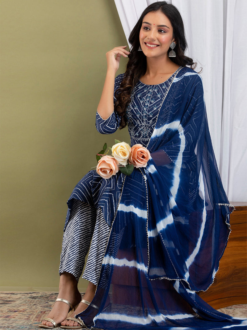 Women Kurta Pant Dupatta Set