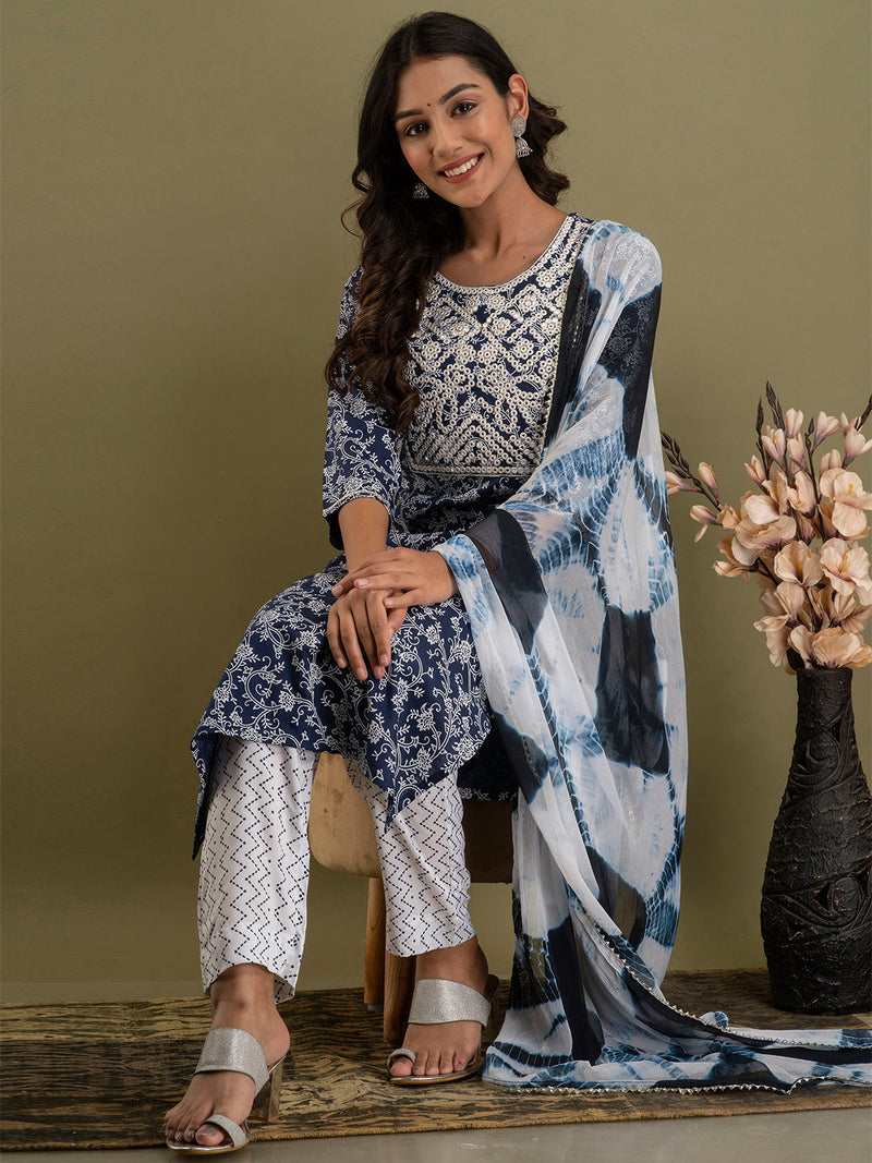 Women Kurta Pant Dupatta Set