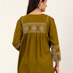 Feranoid Embroidery Top Rayon