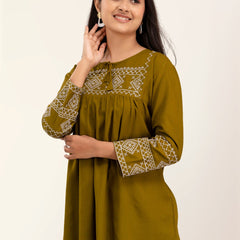 Feranoid Embroidery Top Rayon