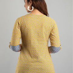 Women Yellow Cotton Printed A-Line Kurti