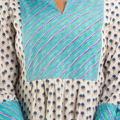 Women White & Blue Cotton Printed A-Line Kurti