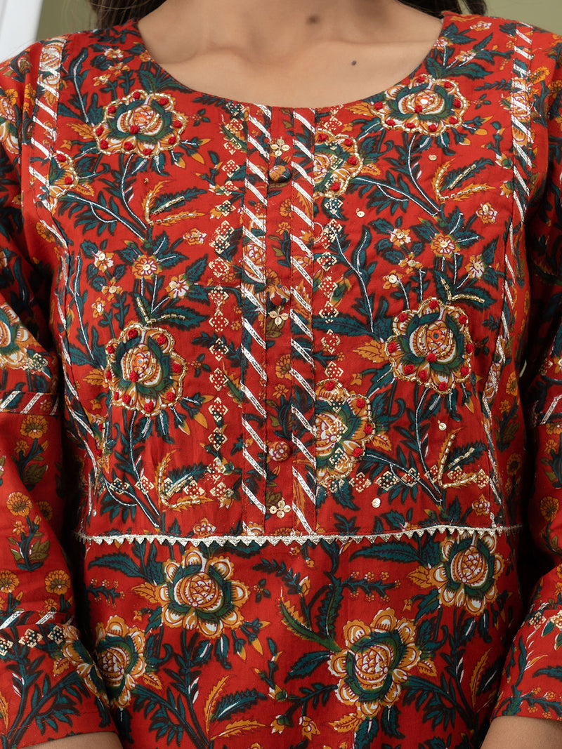 Women Kurta Pant Dupatta Set