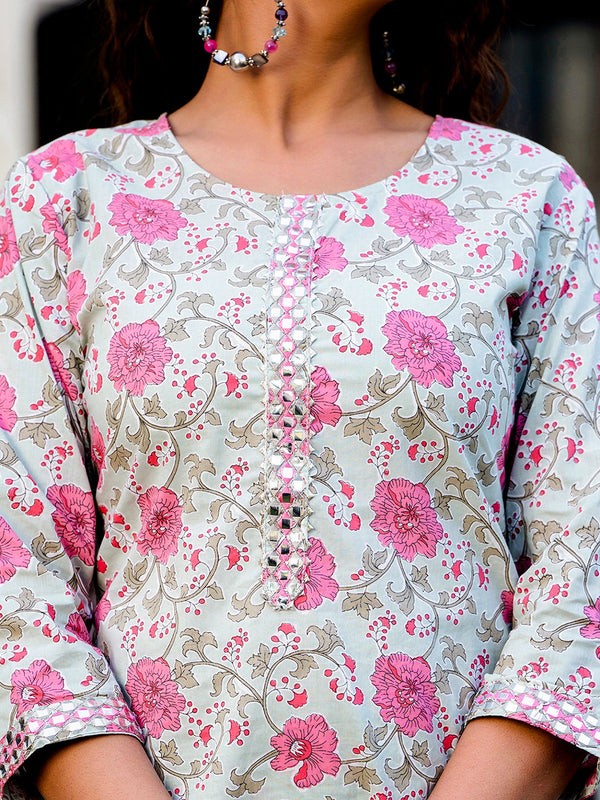 Women Kurta Pant Dupatta Set