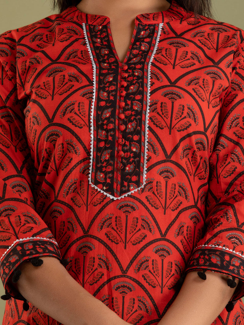 Women Kurta Pant Dupatta Set