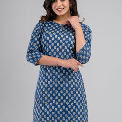 Women Printed Blue Straight Fit Short Kurti