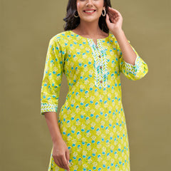 Women Cotton Printed Short Kurti