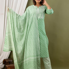 Women Kurta Pant Dupatta Set