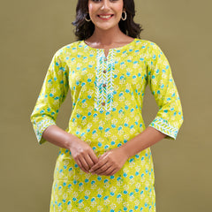 Women Cotton Printed Short Kurti