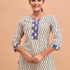 Women Cotton Printed Short Kurti