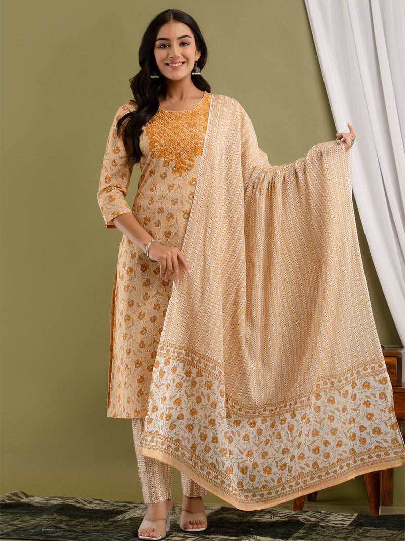 Women Kurta Pant Dupatta Set