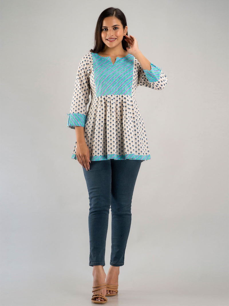 Women White & Blue Cotton Printed A-Line Kurti