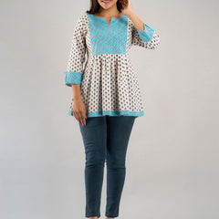 Women White & Blue Cotton Printed A-Line Kurti