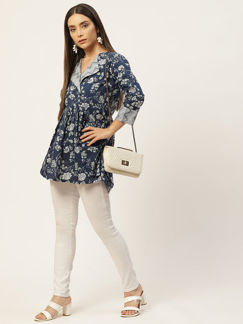 Women Blue & White Collared Printed Flared Kurti