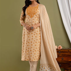Women Kurta Pant Dupatta Set