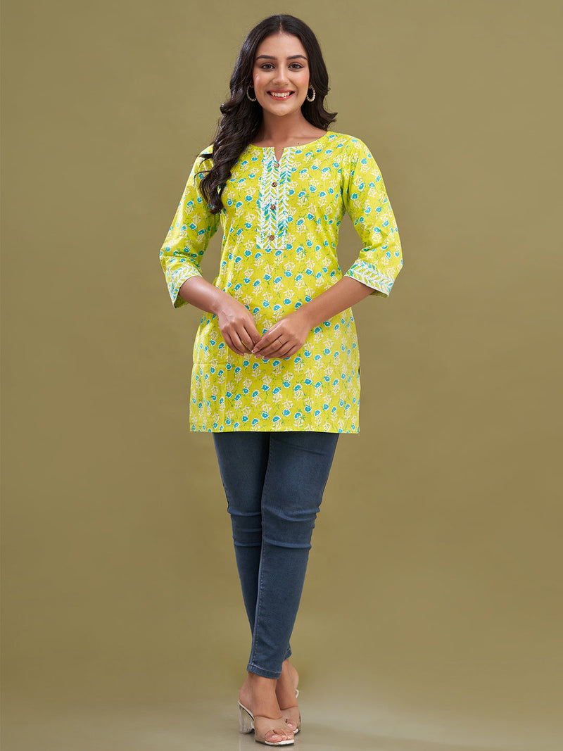 Women Cotton Printed Short Kurti