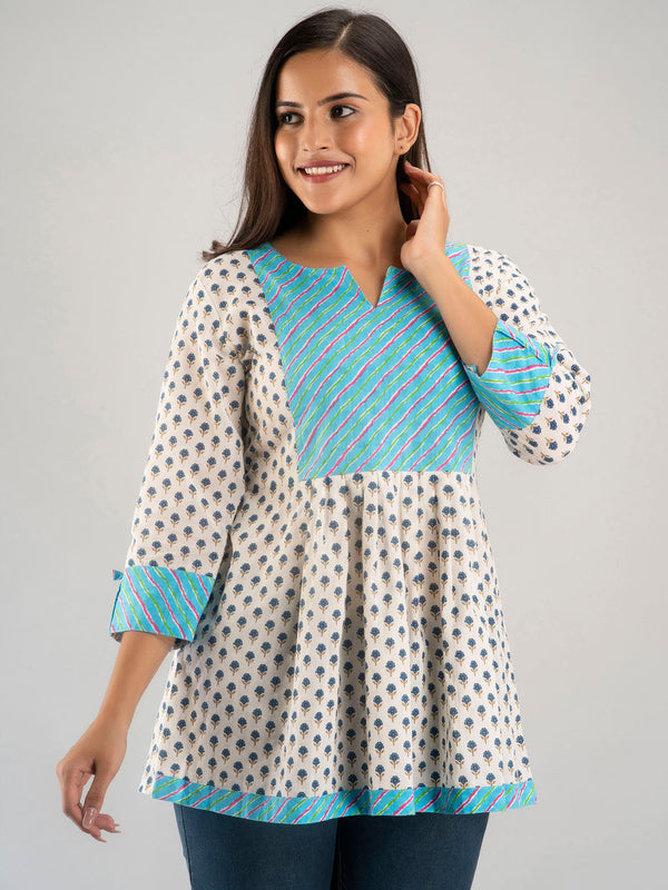 Women White & Blue Cotton Printed A-Line Kurti