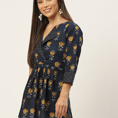 Women Blue & White Collared Printed Flared Kurti