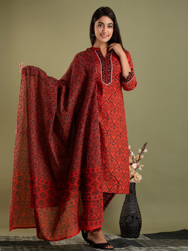 Women Kurta Pant Dupatta Set