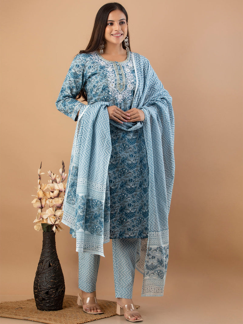 Women Kurta Pant Dupatta Set