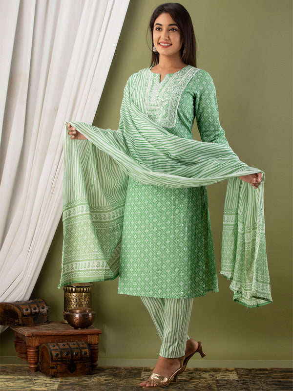 Women Kurta Pant Dupatta Set