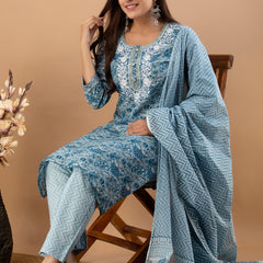 Women Kurta Pant Dupatta Set