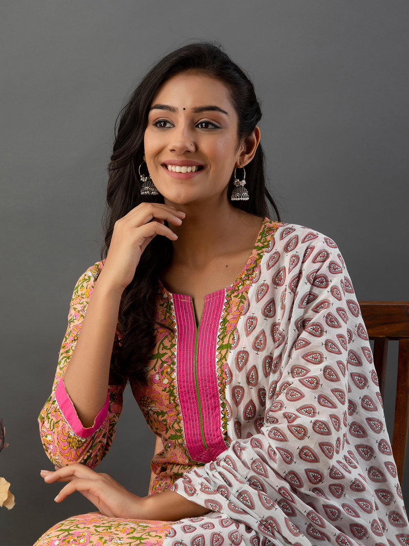 Women Kurta Pant Dupatta Set