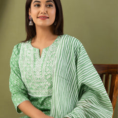 Women Kurta Pant Dupatta Set