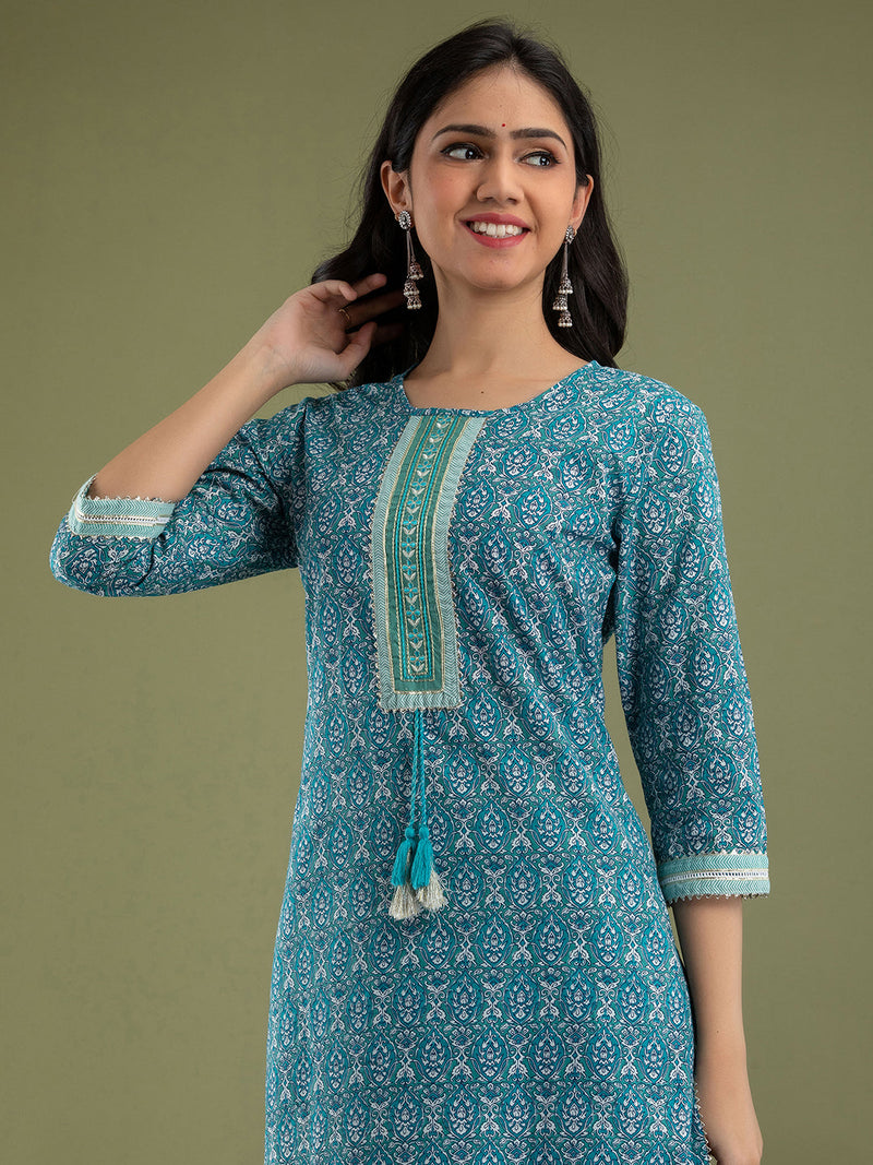 Women Kurta Pant Dupatta Set