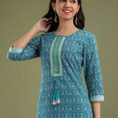 Women Kurta Pant Dupatta Set