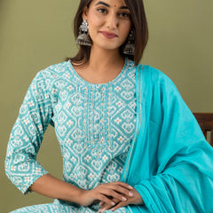 Women Kurta Pant Dupatta Set