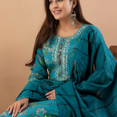 Women Kurta Pant Dupatta Set