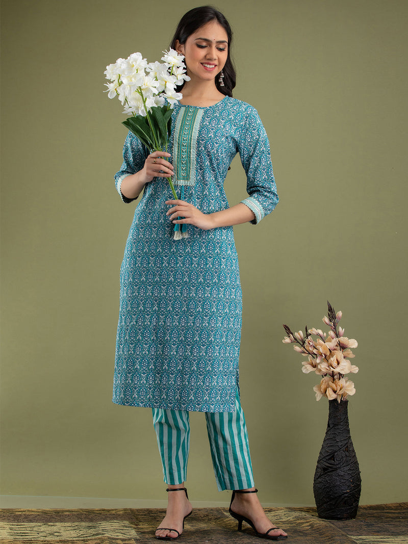 Women Kurta Pant Dupatta Set