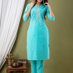 Women Kurta Pant Dupatta Set